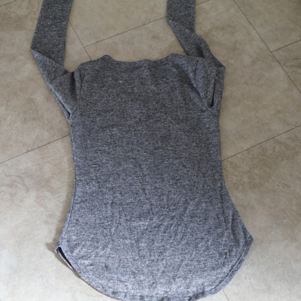 SOLD Rue 21 Grey Long Sleeve Sweater Top - Picture 3 of 6